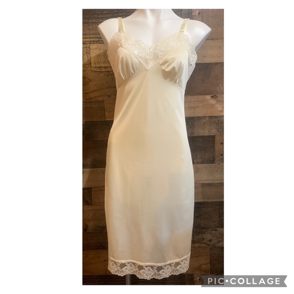 Vintage Sears Nylon Cream Off White Lacy Full Slip Size Small 34”